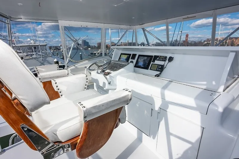 Slide: The Image of Hatteras 60 Convertible 2001 - 16