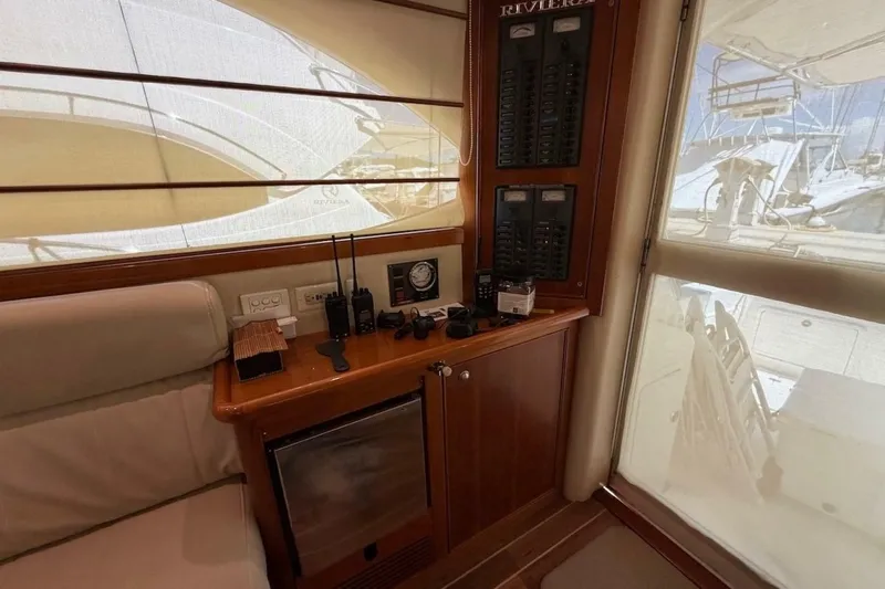 Slide: The Image of Riviera 37 Flybridge 2005 - 11