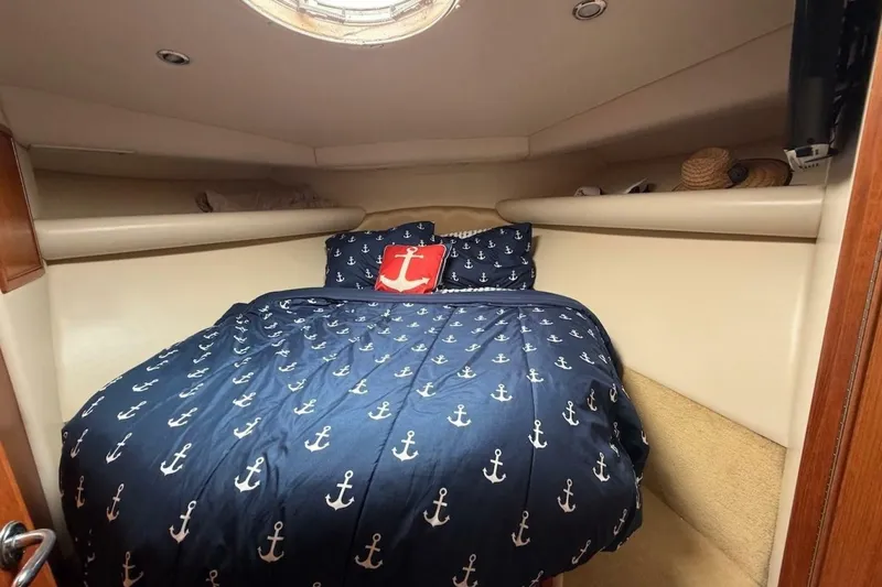 Slide: The Image of Riviera 37 Flybridge 2005 - 15