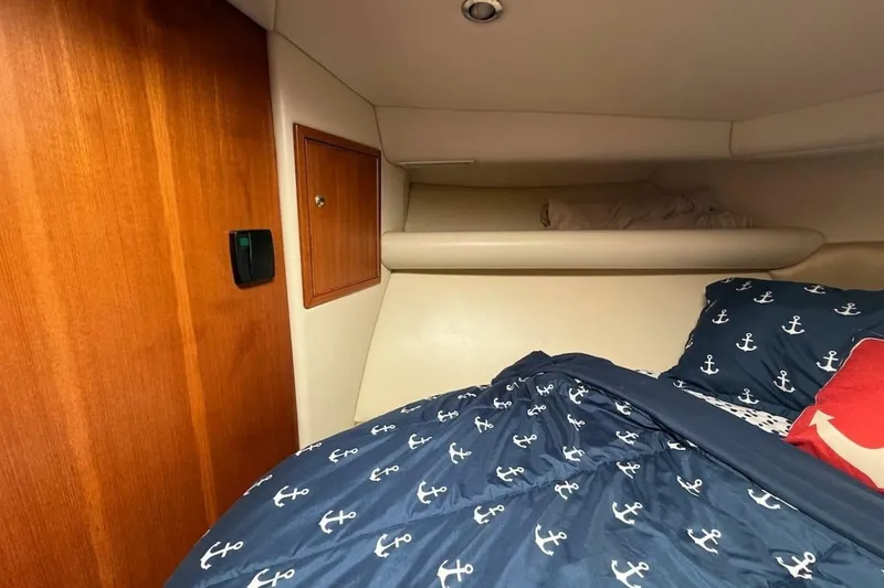 Slide: The Image of Riviera 37 Flybridge 2005 - 16