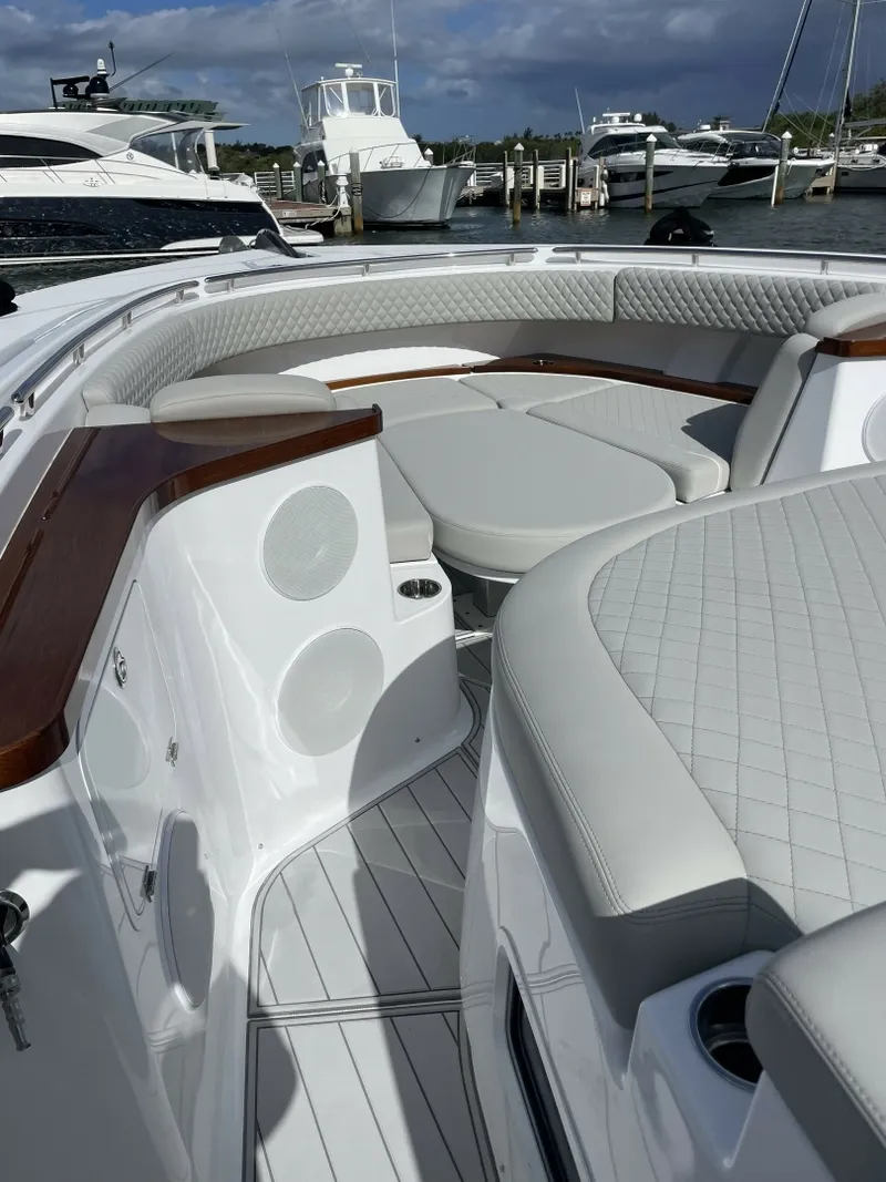 Slide: The Image of HCB 56 Suenos 2025 - 18