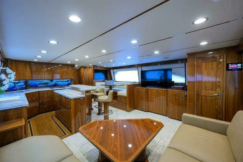 Slide: The Image of Viking 72 Convertible 2021 - 3