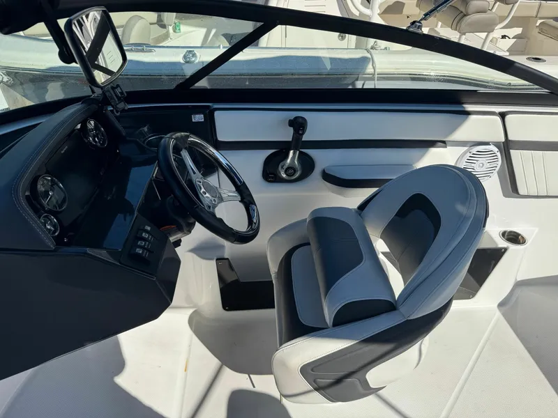 Slide: The Image of Monterey M-205 2020 - 16