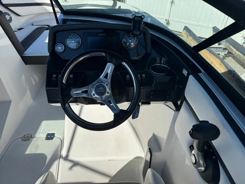 Slide: The Image of Monterey M-205 2020 - 17