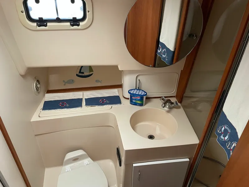Slide: The Image of Mainship 350 Trawler 1998 - 17