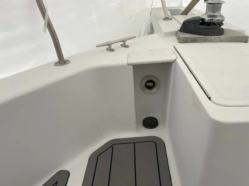 Slide: The Image of Mainship 350 Trawler 1998 - 28