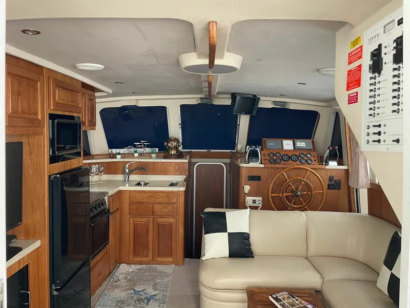 Slide: The Image of Mainship 350 Trawler 1998 - 3