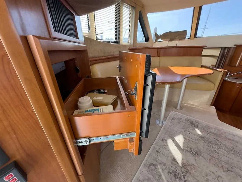 Slide: The Image of Silverton 34 Convertible 2007 - 18