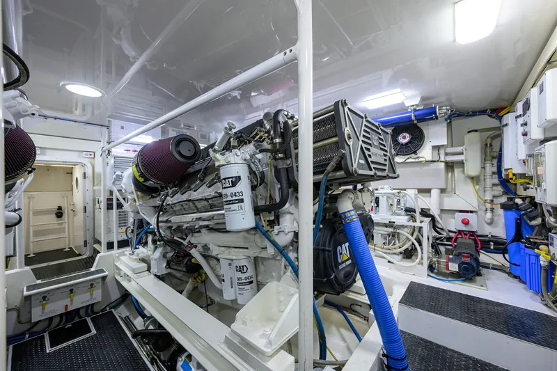 Slide: The Image of Viking 68 Convertible 2008 - 48