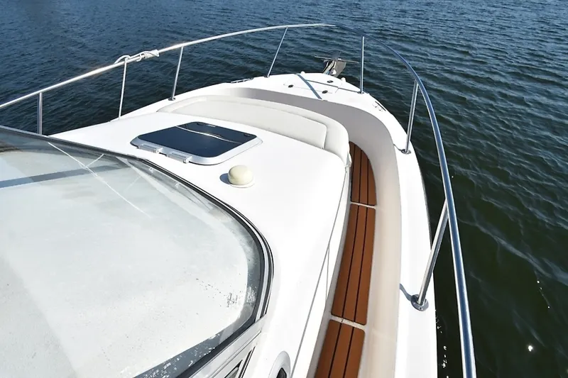 Slide: The Image of Shamrock 246 Adventurer 2007 - 15