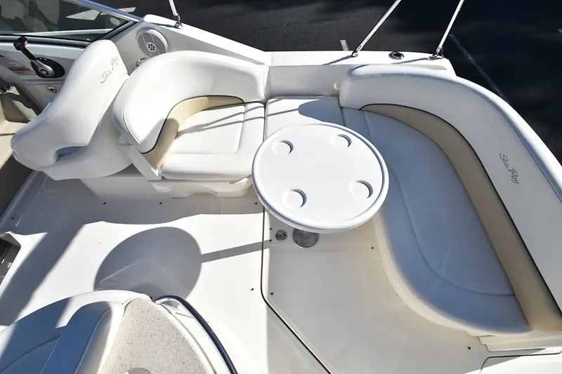 Slide: The Image of Sea Ray Sundancer 260 2008 - 12
