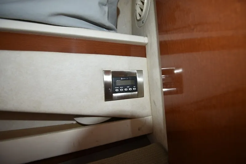Slide: The Image of Sea Ray Sundancer 260 2008 - 38