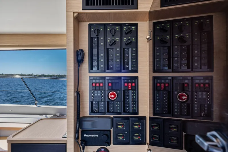 Slide: The Image of Aquila 54 Yacht 2022 - 19