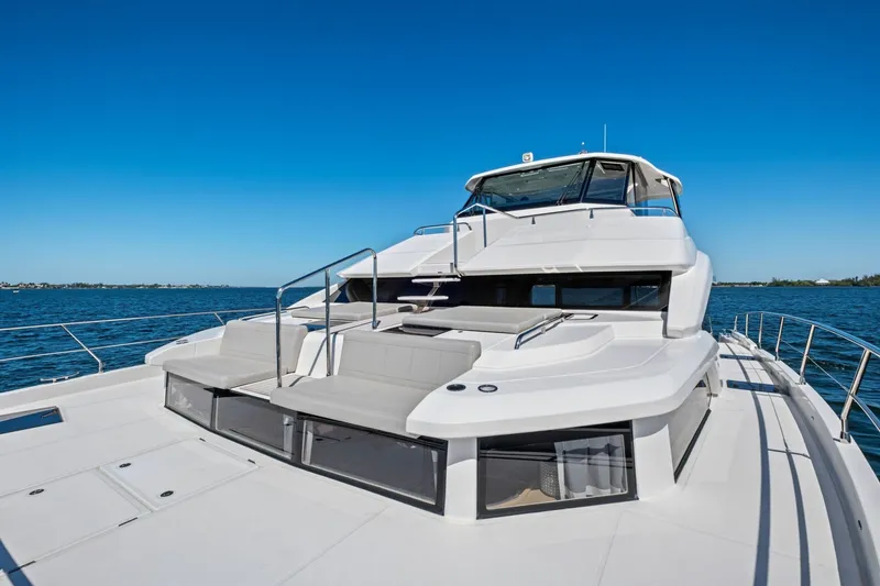 Slide: The Image of Aquila 54 Yacht 2022 - 4