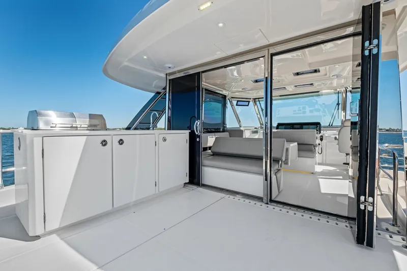 Slide: The Image of Aquila 54 Yacht 2022 - 41