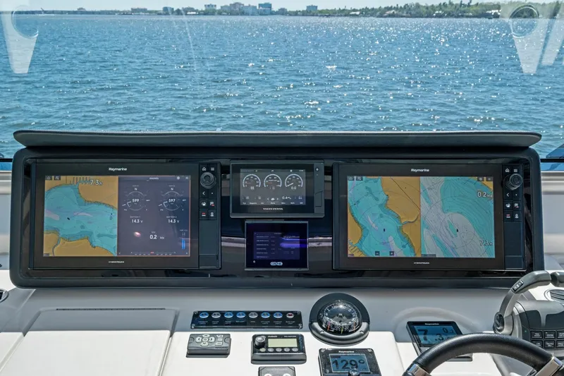 Slide: The Image of Aquila 54 Yacht 2022 - 46