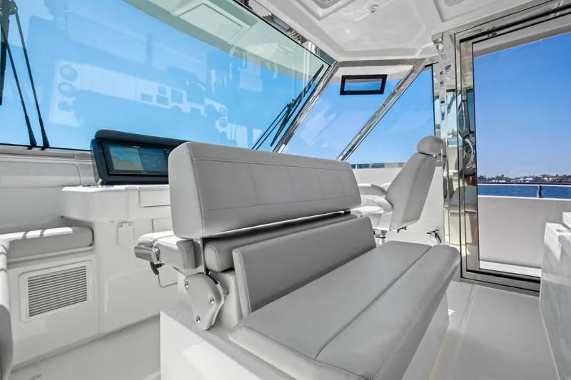 Slide: The Image of Aquila 54 Yacht 2022 - 47