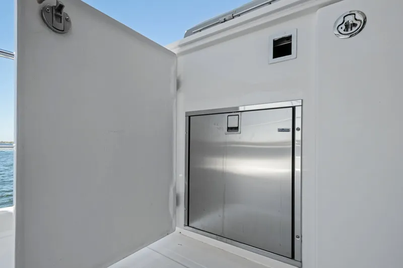 Slide: The Image of Aquila 54 Yacht 2022 - 51