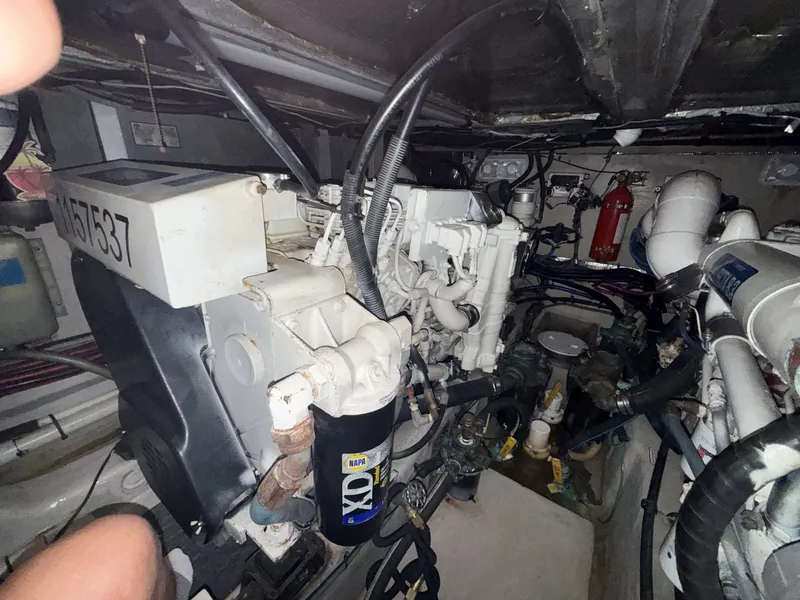 Slide: The Image of Sea Ray 390 Motor Yacht 2004 - 18