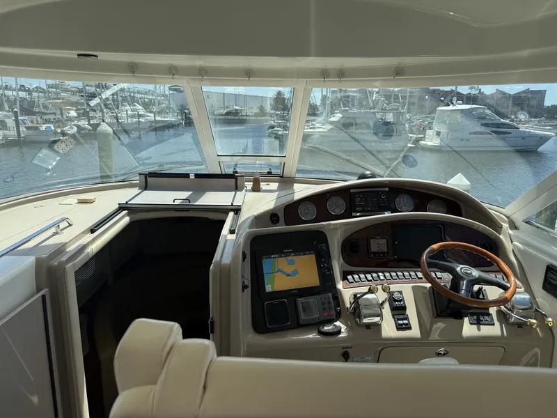 Slide: The Image of Sea Ray 390 Motor Yacht 2004 - 3