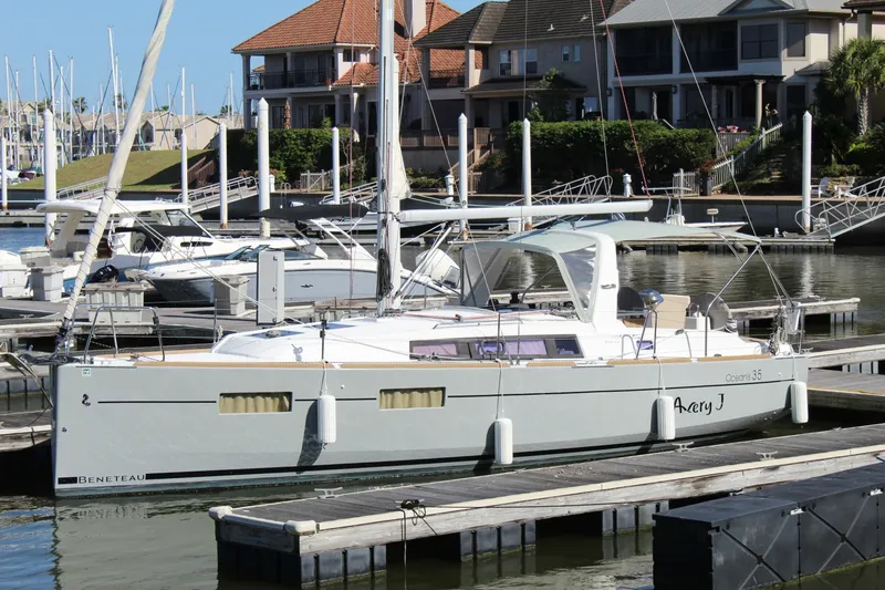 The Image of Beneteau 35 Oceanis 2016 - 0