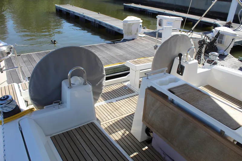 Slide: The Image of Beneteau 35 Oceanis 2016 - 12