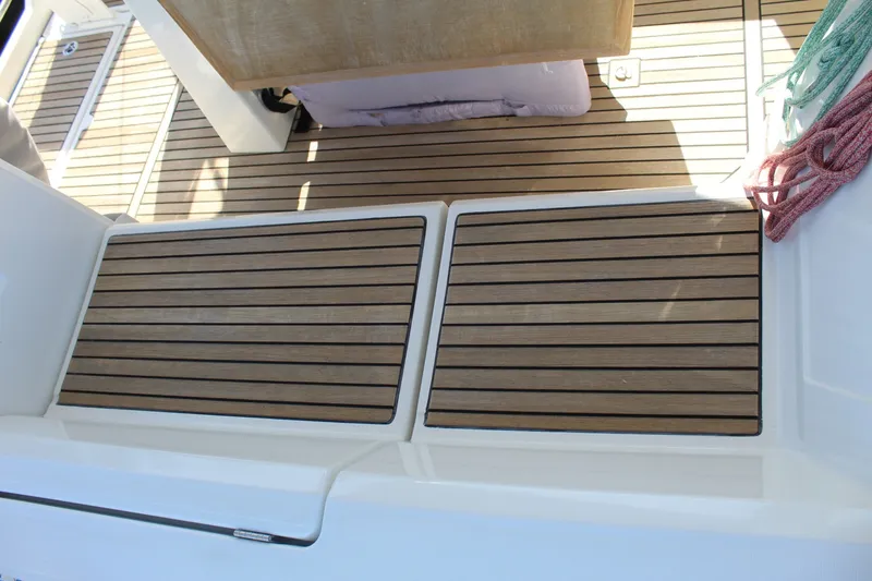 Slide: The Image of Beneteau 35 Oceanis 2016 - 13