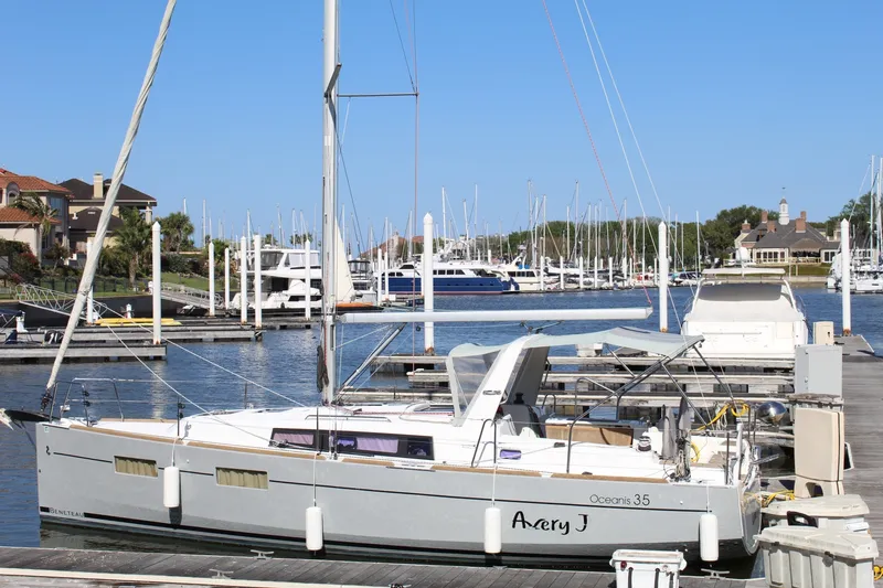 Slide: The Image of Beneteau 35 Oceanis 2016 - 2