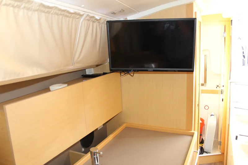 Slide: The Image of Beneteau 35 Oceanis 2016 - 27