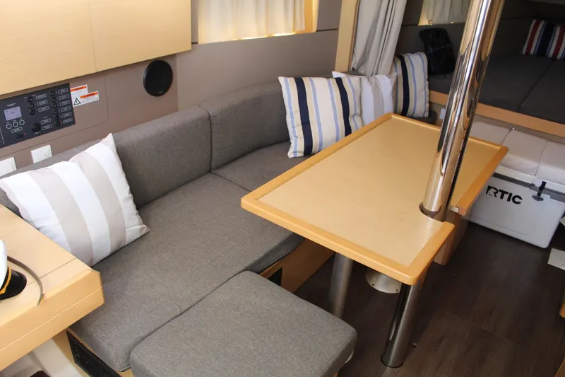 Slide: The Image of Beneteau 35 Oceanis 2016 - 29