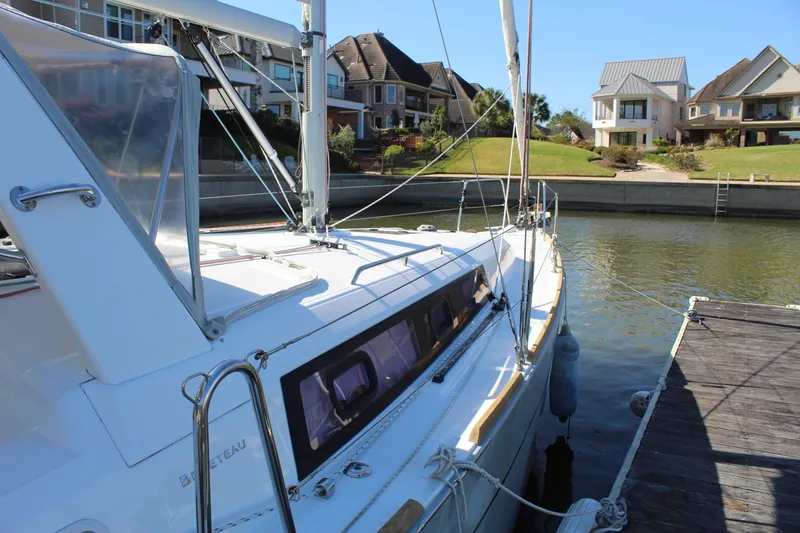 Slide: The Image of Beneteau 35 Oceanis 2016 - 8
