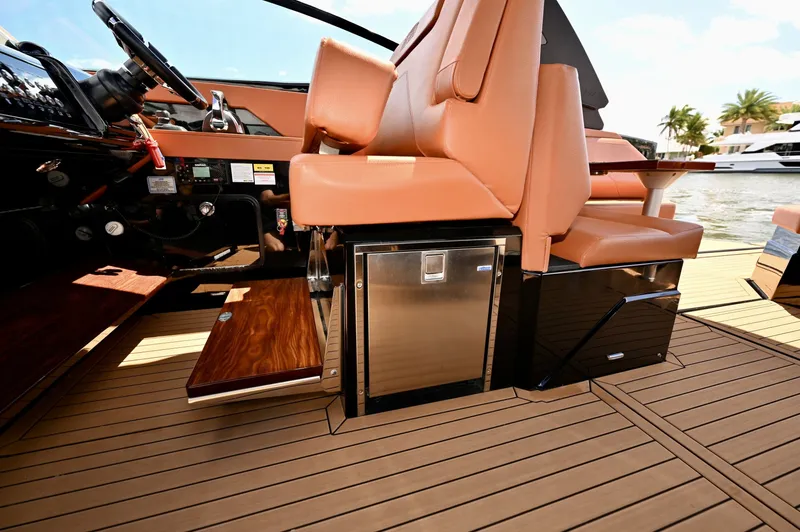 Slide: The Image of Cruisers 38 GLS OB 2022 - 15