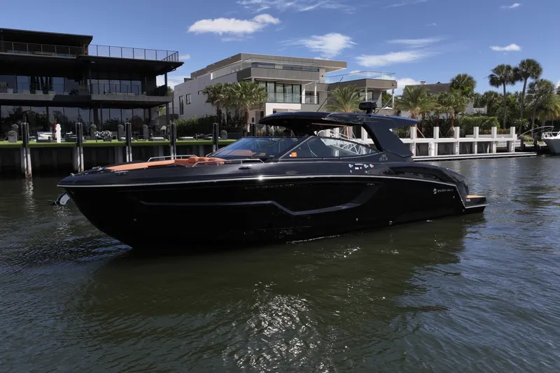 Slide: The Image of Cruisers 38 GLS OB 2022 - 41