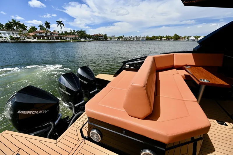 Slide: The Image of Cruisers 38 GLS OB 2022 - 6