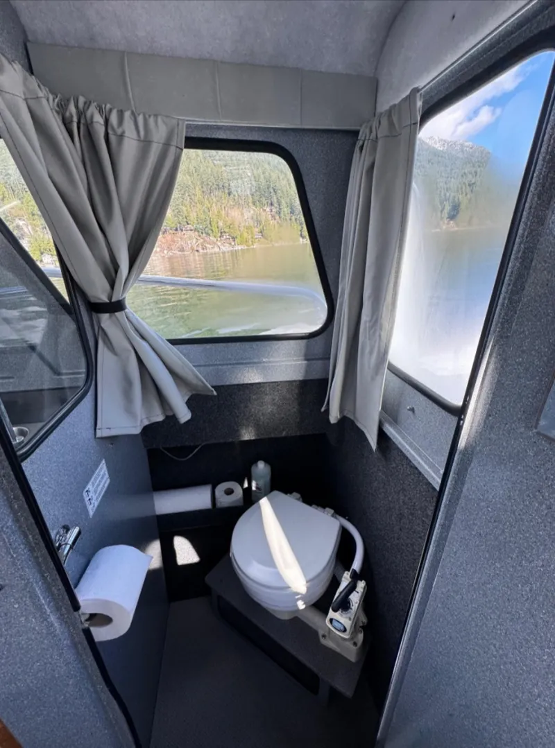 Slide: The Image of Kingfisher 2725 Weekender 2018 - 12