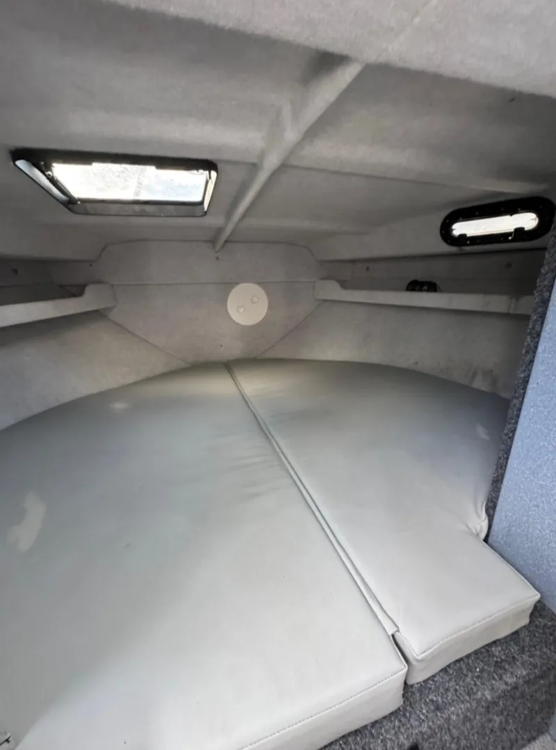 Slide: The Image of Kingfisher 2725 Weekender 2018 - 31