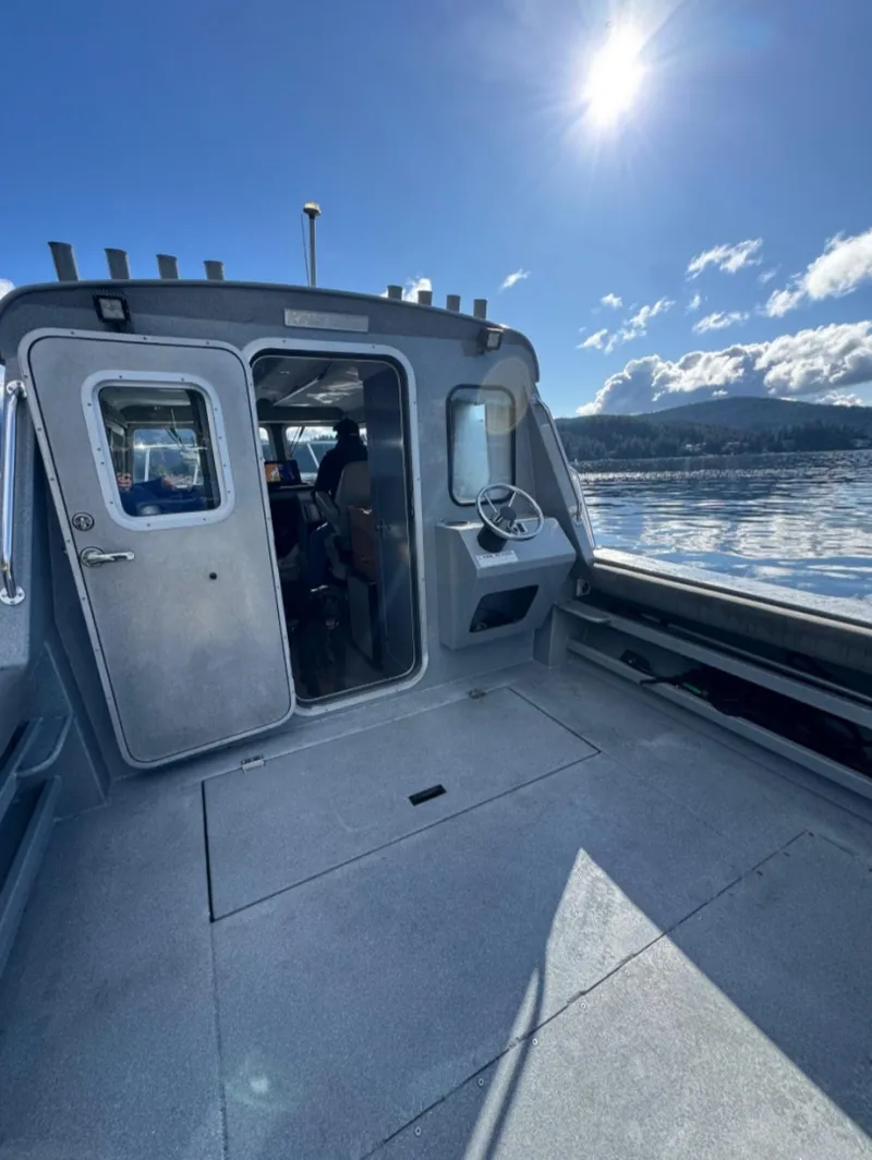 Slide: The Image of Kingfisher 2725 Weekender 2018 - 4