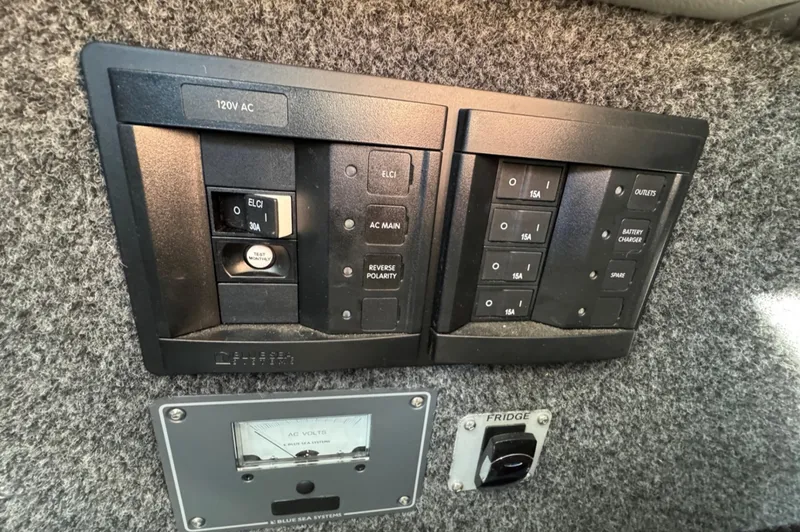 Slide: The Image of Kingfisher 2725 Weekender 2018 - 41