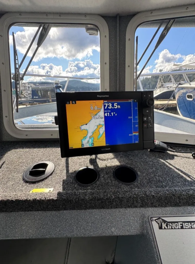 Slide: The Image of Kingfisher 2725 Weekender 2018 - 45