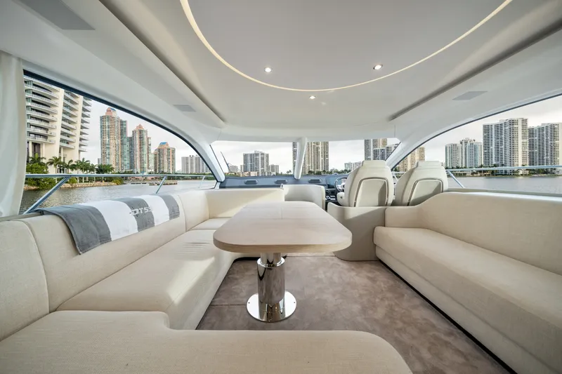 Slide: The Image of Azimut 53 FLY 2023 - 30