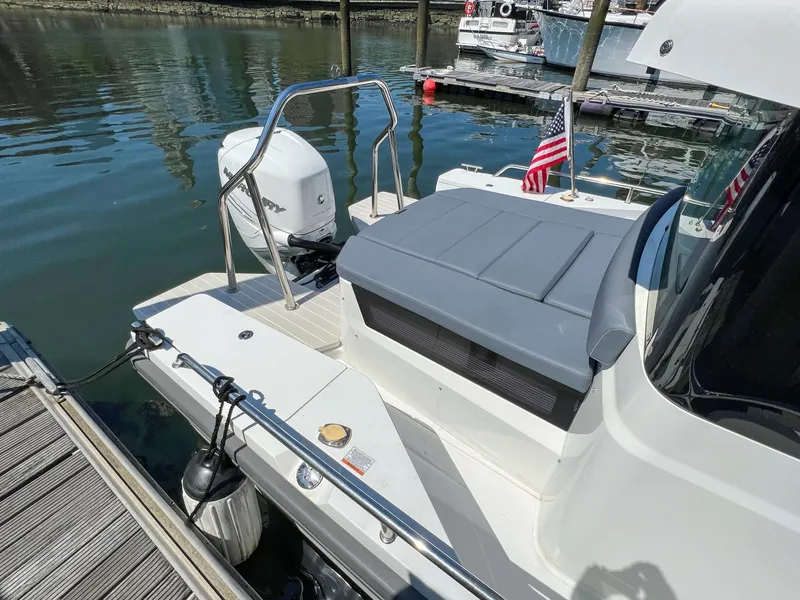 Slide: The Image of Axopar 28 Cabin 2020 - 12