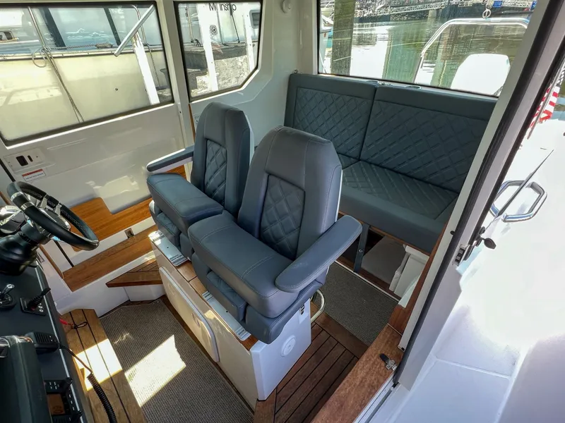 Slide: The Image of Axopar 28 Cabin 2020 - 20