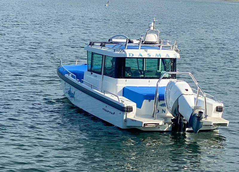 Slide: The Image of Axopar 28 Cabin 2020 - 3