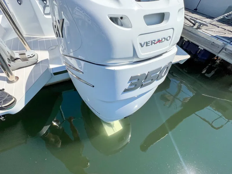 Slide: The Image of Axopar 28 Cabin 2020 - 31