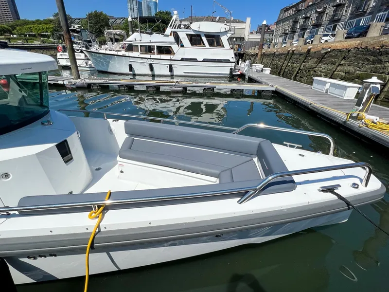 Slide: The Image of Axopar 28 Cabin 2020 - 7