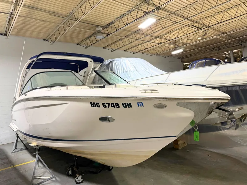 The Image of Regal 2800 Bowrider 2019 - 0