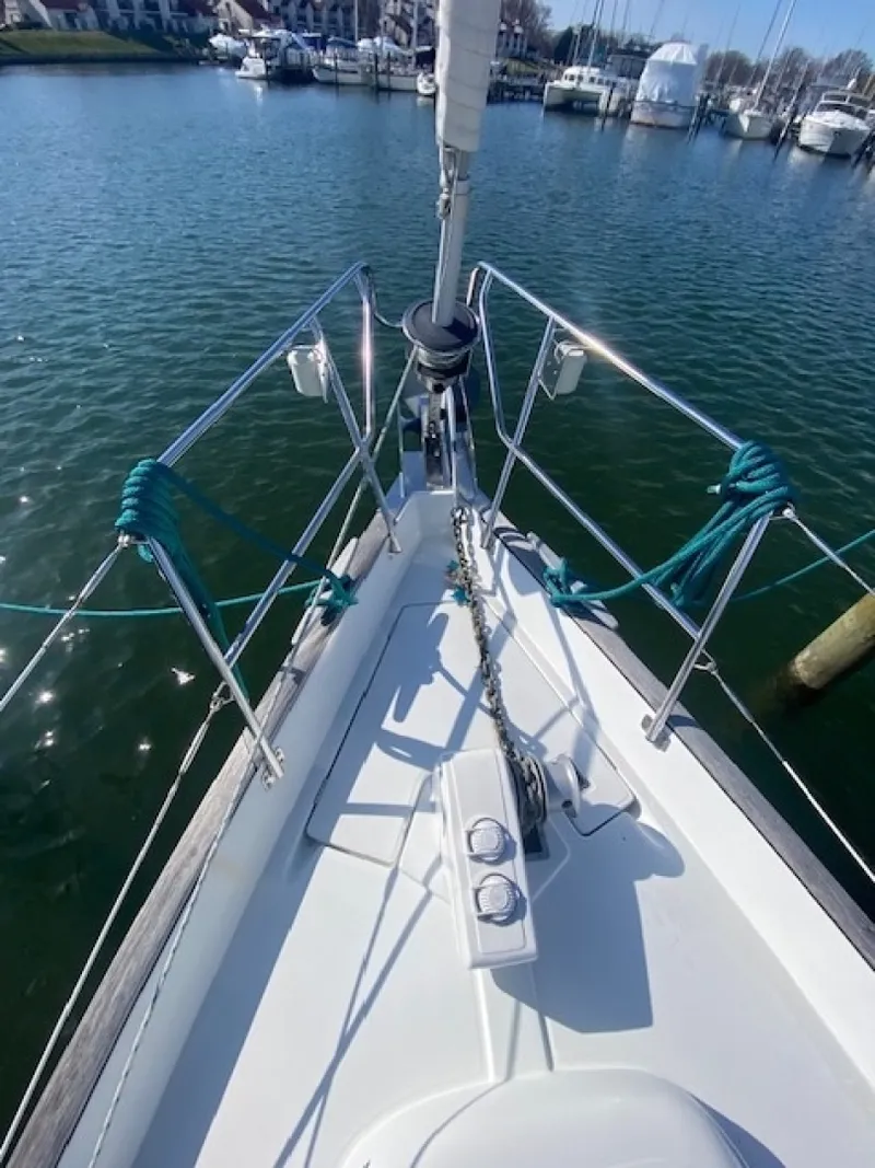 Slide: The Image of Beneteau 42 CC 2005 - 25