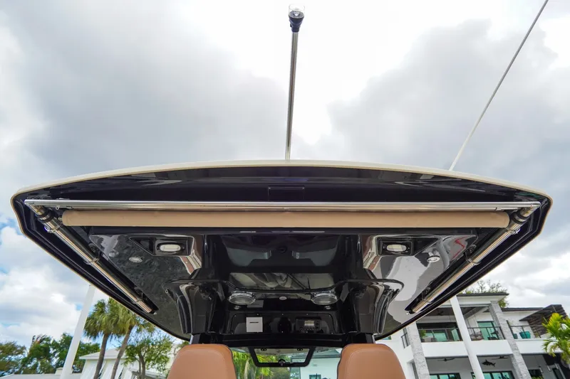 Slide: The Image of Chris-Craft 31 Catalina 2026 - 32