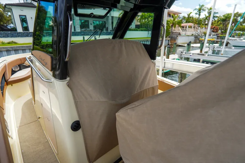 Slide: The Image of Chris-Craft 31 Catalina 2026 - 34