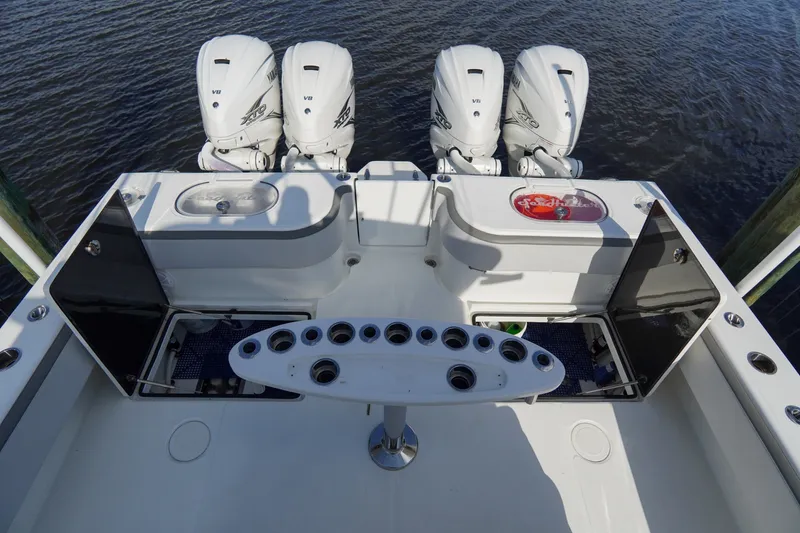 Slide: The Image of Sea Hunter 41 CTS 2022 - 7